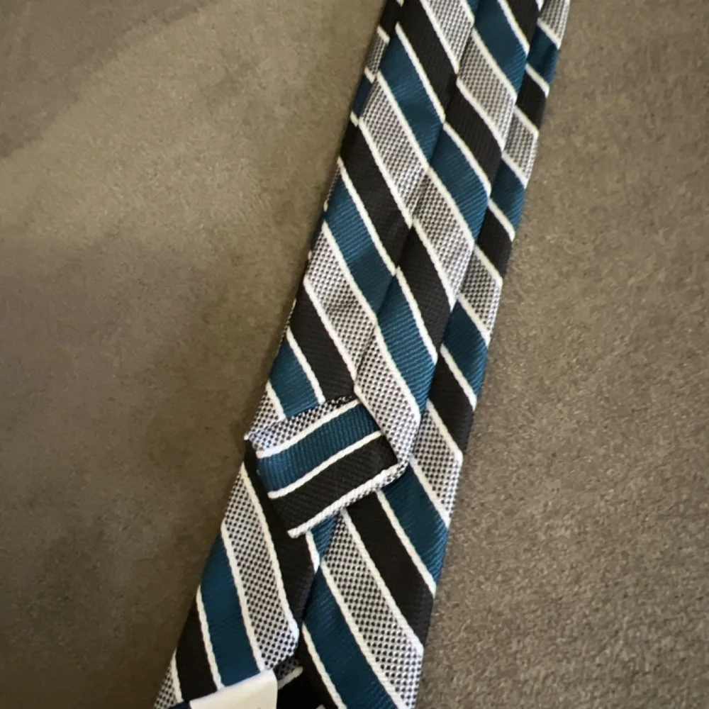 Tie